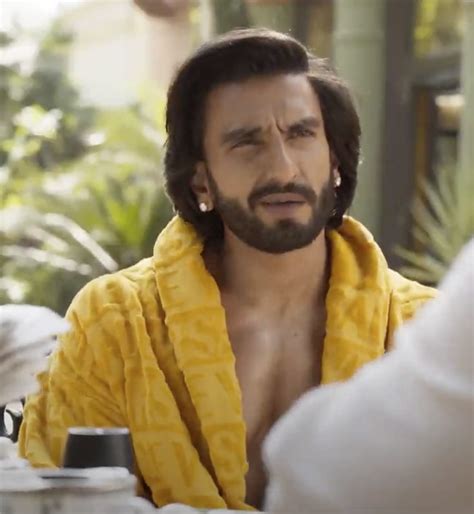 RRKPK Trailer: Did Ranveer Singh Raid Karan Johar’s Wardrobe 